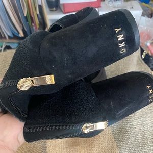 Cute DKNY heels size 11
